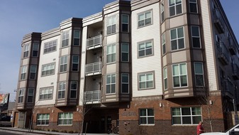 Building Photo - Sellwood Apartments