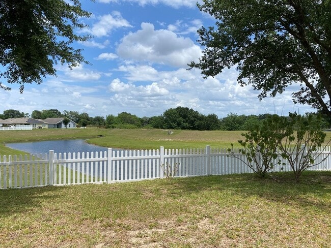 Building Photo - Upgraded 4-Bedroom Home!