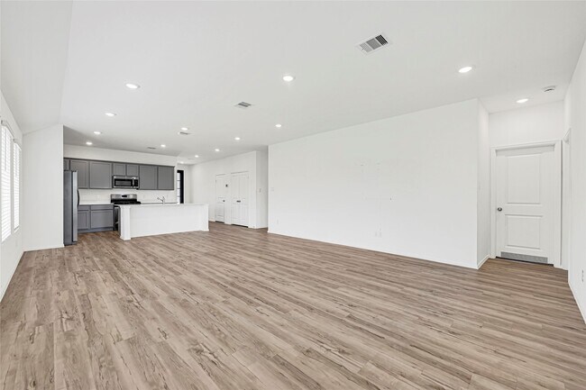 Building Photo - 2952 Cordova Hl Dr