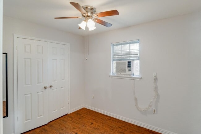 Building Photo - 2307 Gunsmoke St