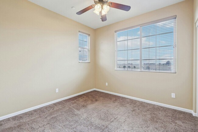 Building Photo - 5807 Via Lugano