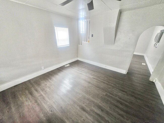 Building Photo - Charming 2-Story Home Near Riverwalk & I-25