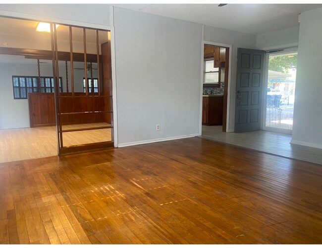 Building Photo - 1513 Berkshire St