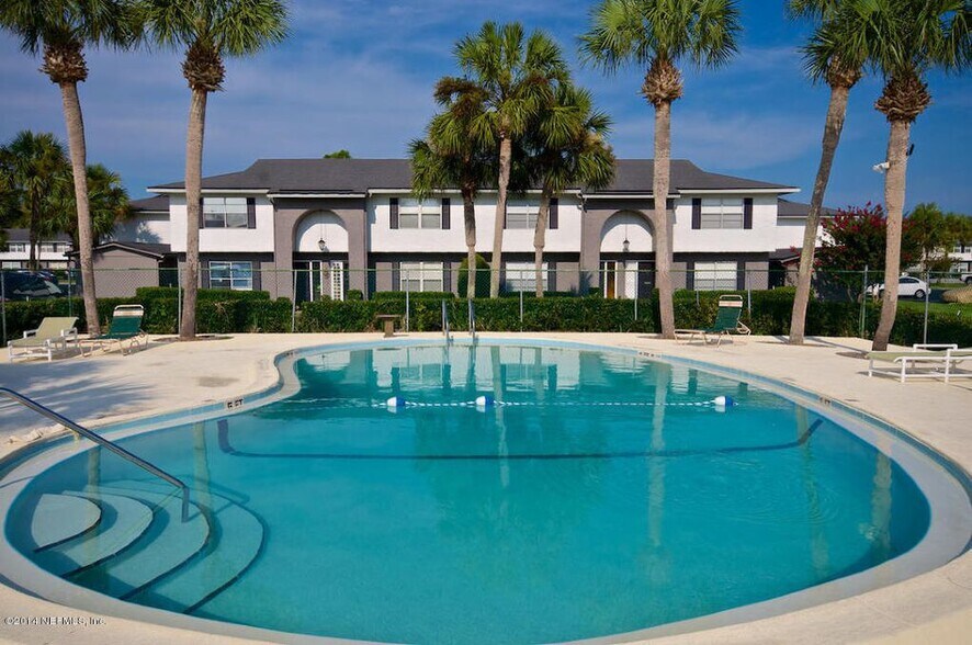 Children's Pool - 695 A1A North