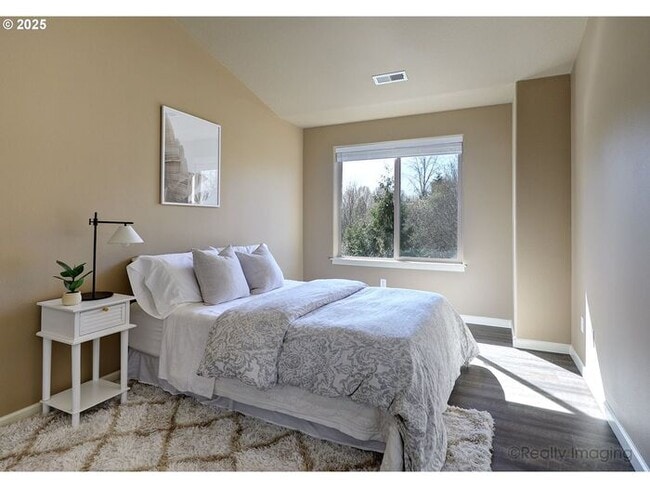 Building Photo - Evergreen Park Townhouse