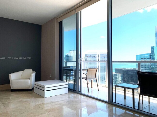 Primary Photo - 1060 Brickell Ave