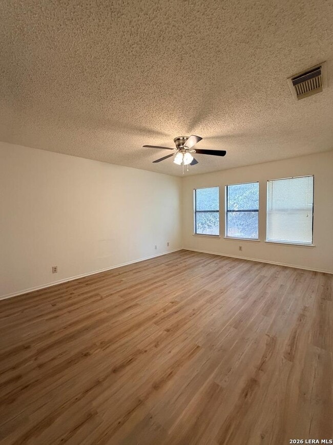 Building Photo - 9202 Roquefort