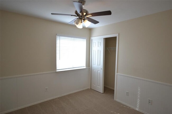 Building Photo - 1413 Colorado Bend Dr