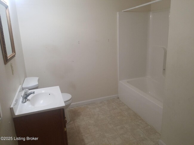 Building Photo - 737 Andra Dr