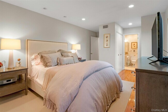 Building Photo - 208 Harris Rd