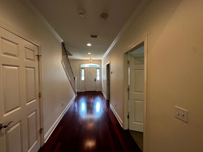 Building Photo - 361 Remington Run Way