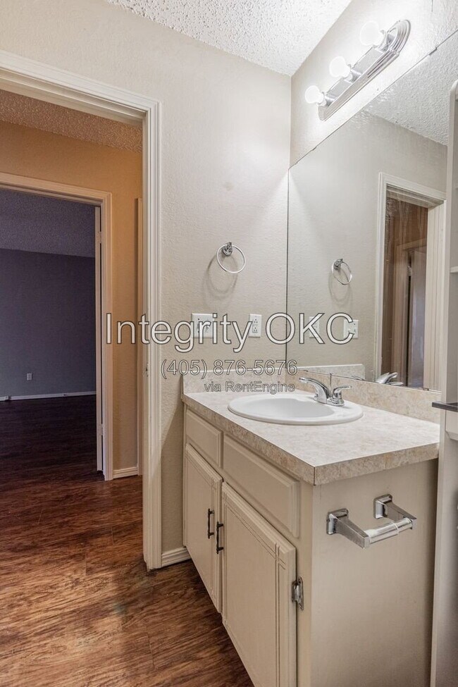 Building Photo - 618 Welston Cir