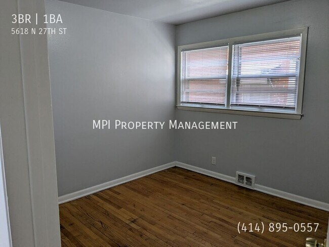Building Photo - 5618 N 27th St