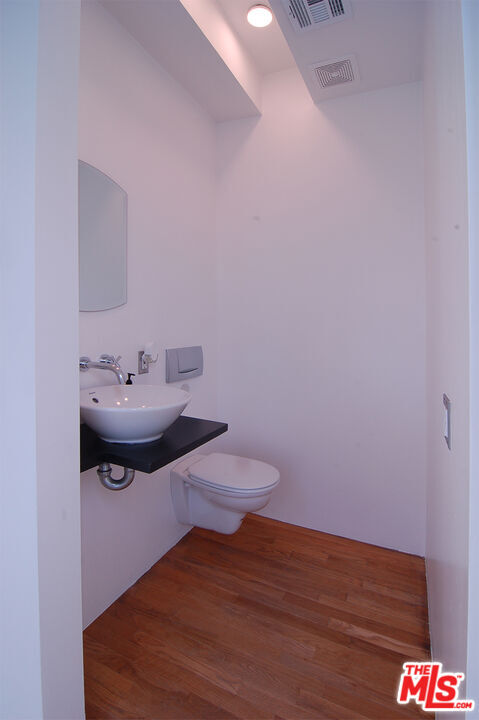 Building Photo - 116 Pacific Ave