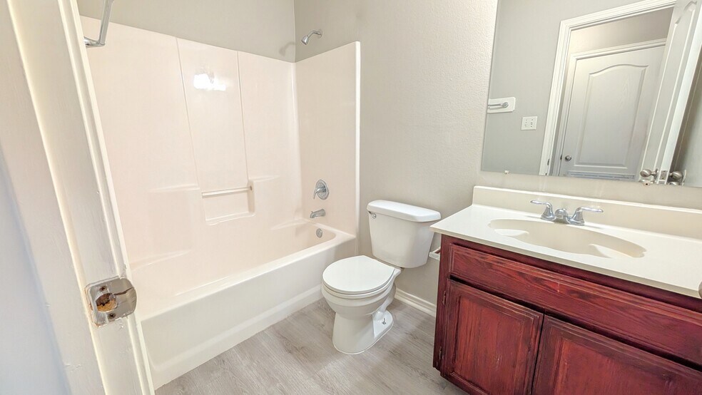 Building Photo - 3601 N Arroyo Park Ln