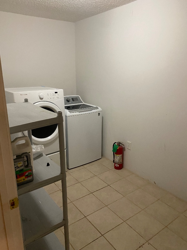 Building Photo - 6216 Mandeville St