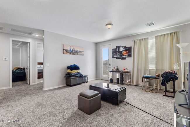 Building Photo - 883 Crystal Rook Dr