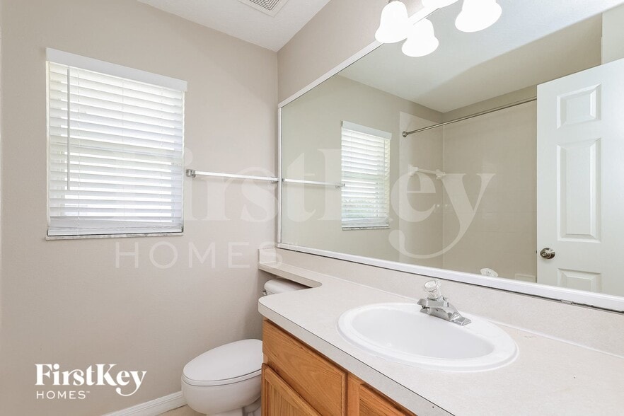 Building Photo - 745 Troon Cir