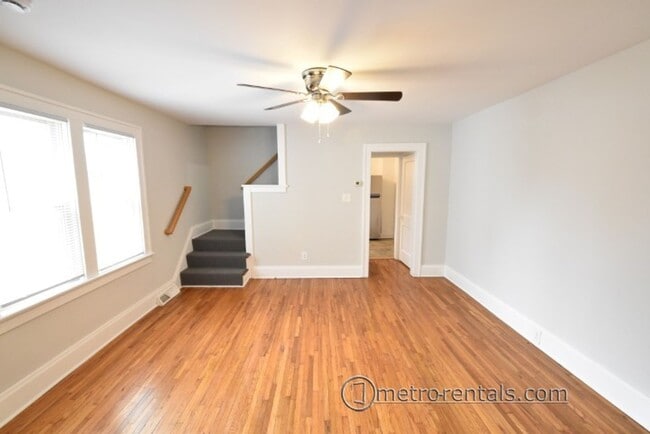 Building Photo - 333-335 E Duncan Street