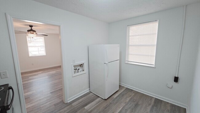 Building Photo - Monetta Apartments