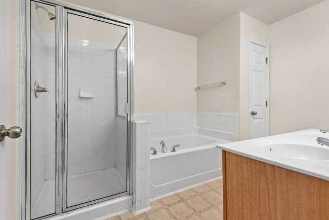 Building Photo - Available Now! Pet-Friendly 3-Story Townhome Near Wake Forest – Get $500 Off Your First Month!