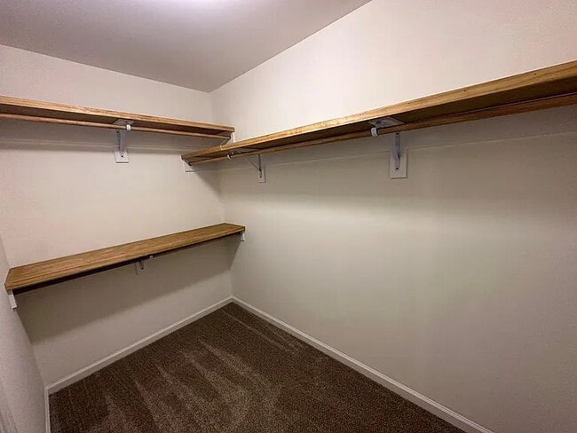 Building Photo - Available soon!