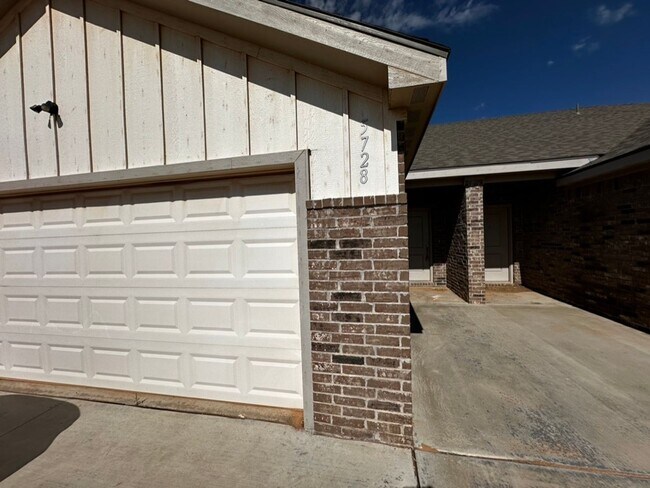 Primary Photo - Three Bed, Three Bath now Available!