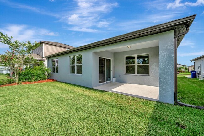 Building Photo - Newer Build - Parrish 3 Bedroom Home with ...
