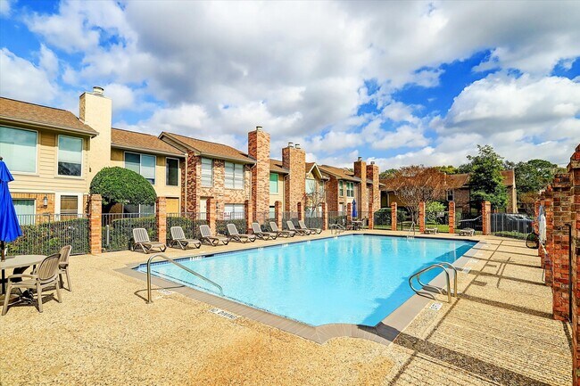 Building Photo - 2501 Bering Dr