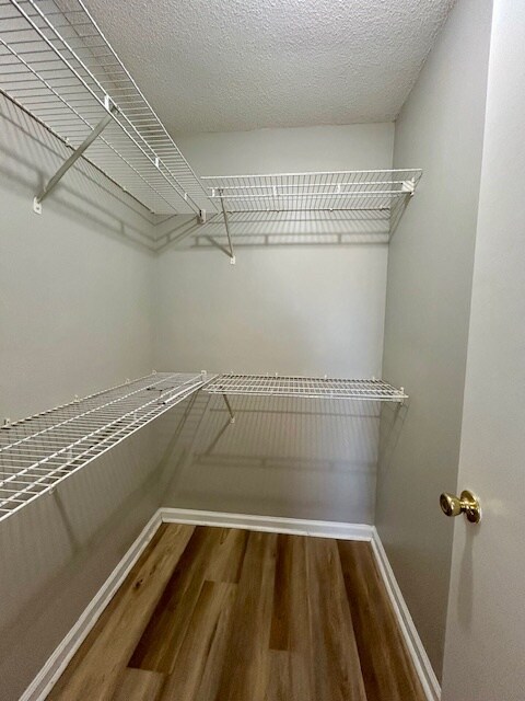 Building Photo - 2007 Lasalle Dr