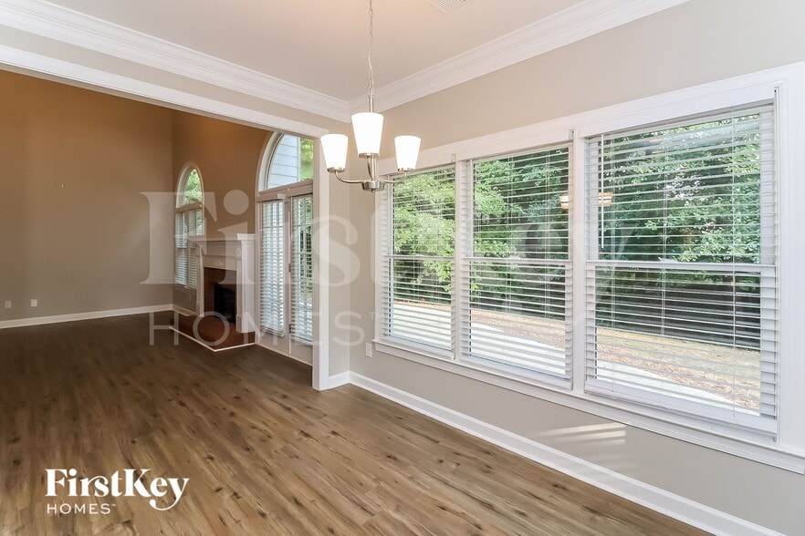 Building Photo - 5022 Kendall Station NW