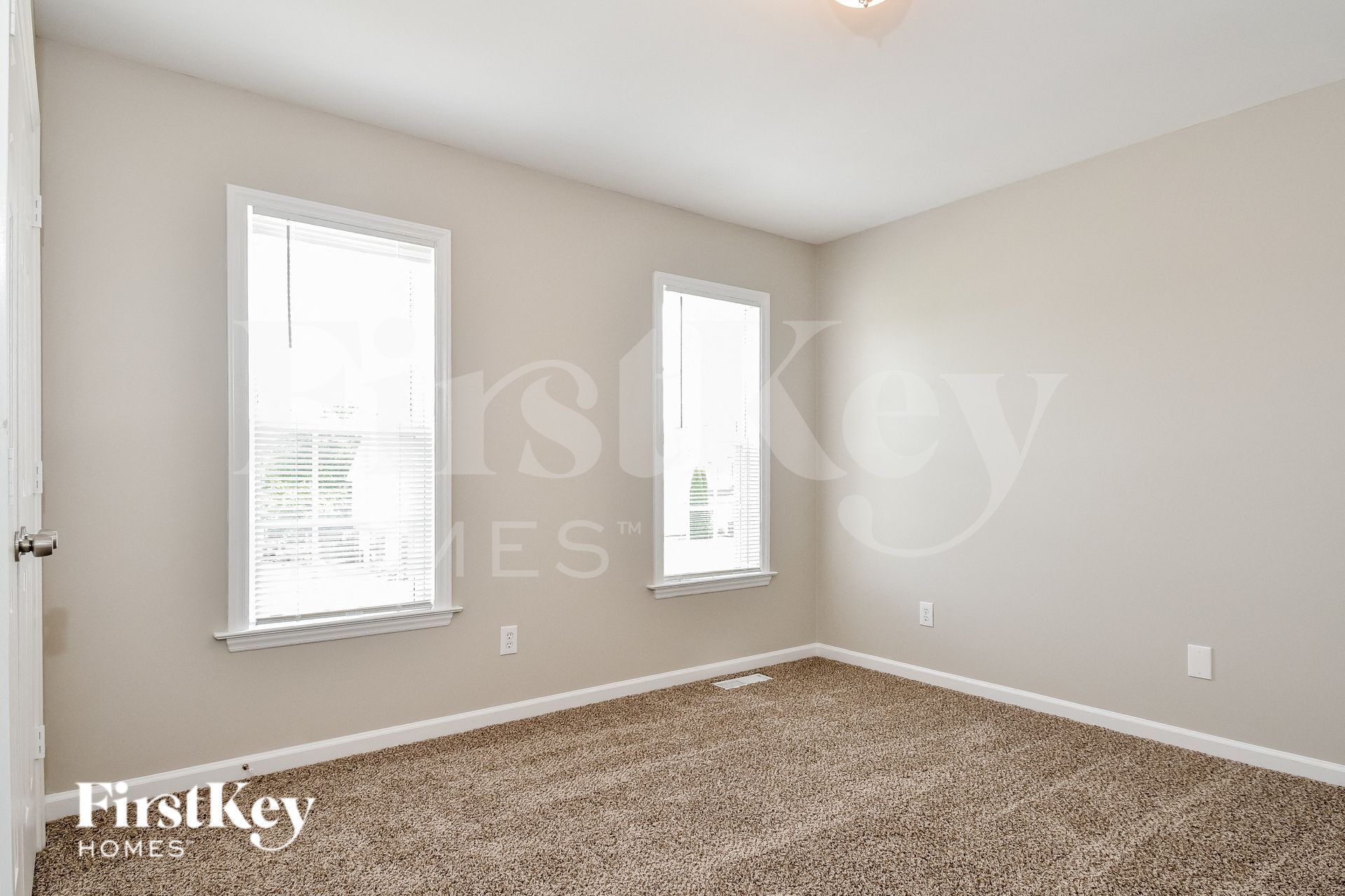 Building Photo - 6033 Old Plank Rd