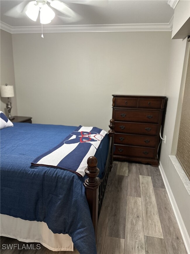 Building Photo - 10381 McArthur Palms Ln