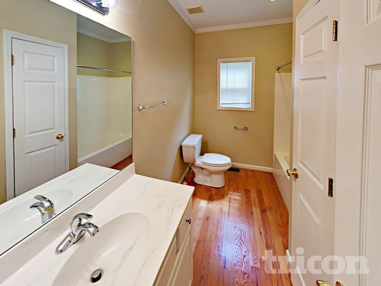 Building Photo - 6156 Pritchett Dr