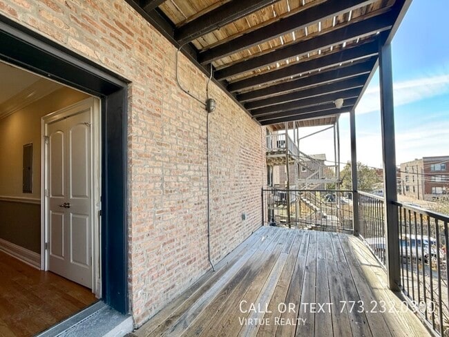 Building Photo - 5528 S Indiana Ave