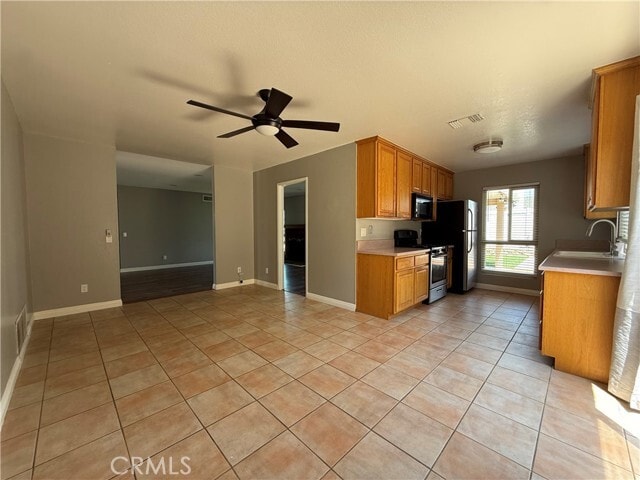 Building Photo - 1305 Turquoise Dr