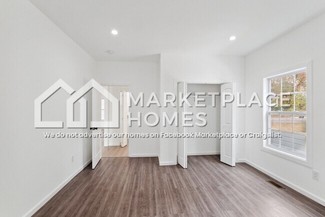 Building Photo - 4310 Ohls Ave