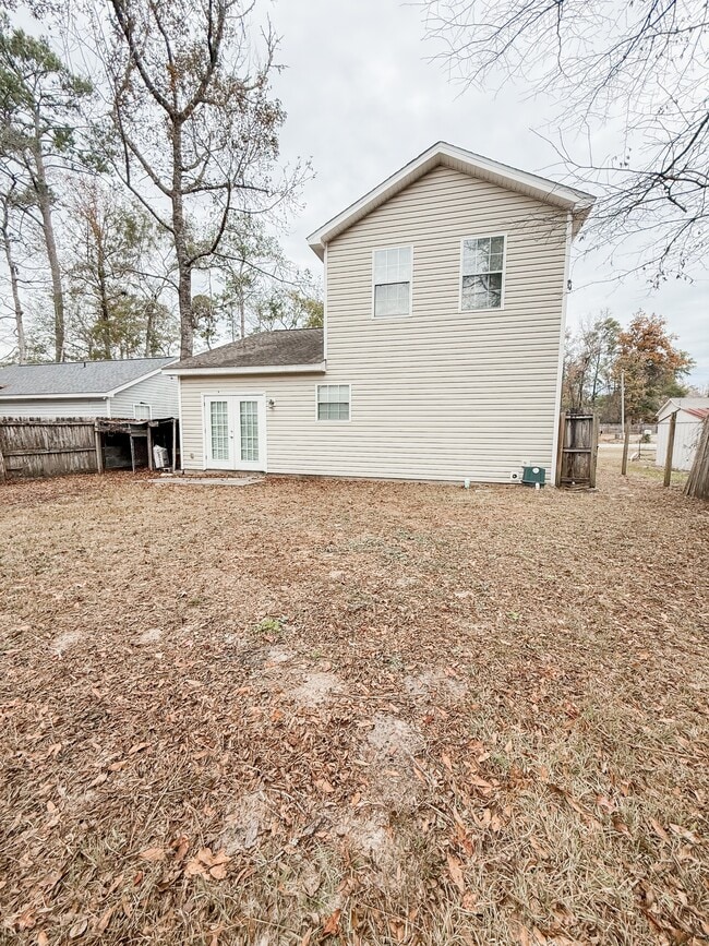 Building Photo - 113 Spokan Trail