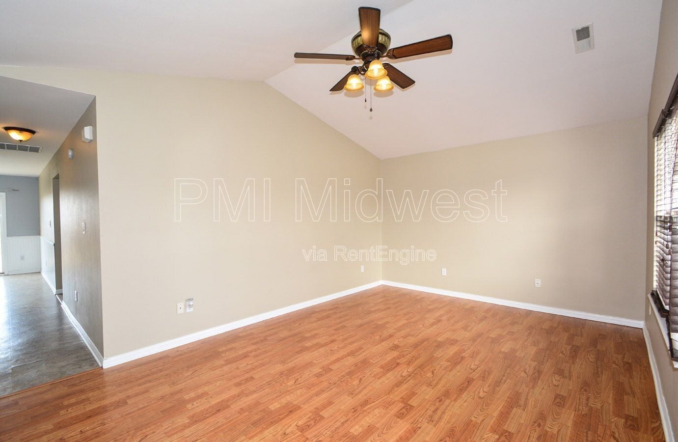 Building Photo - 1994 Falcon Ct