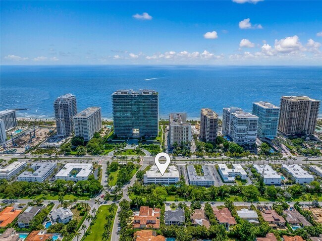 Building Photo - 10190 Collins Ave