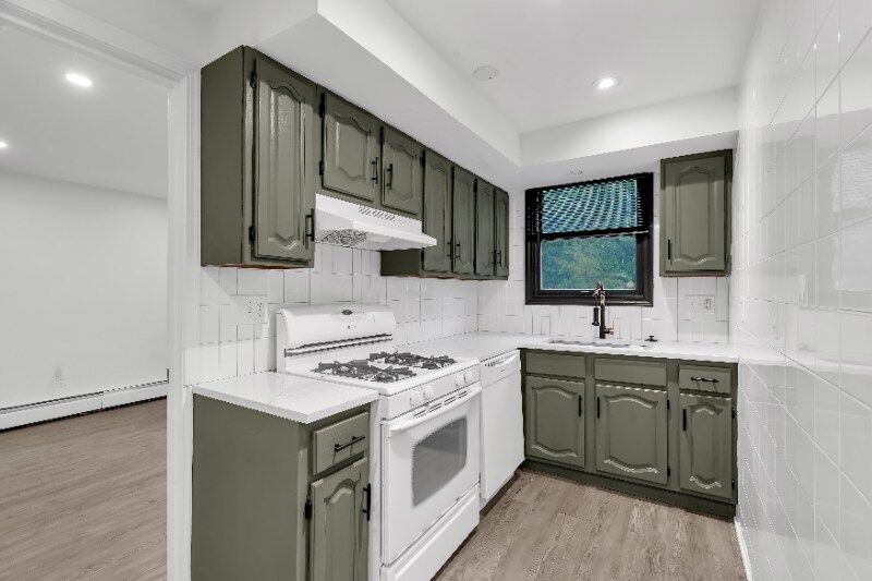 Building Photo - 32 Cargill St