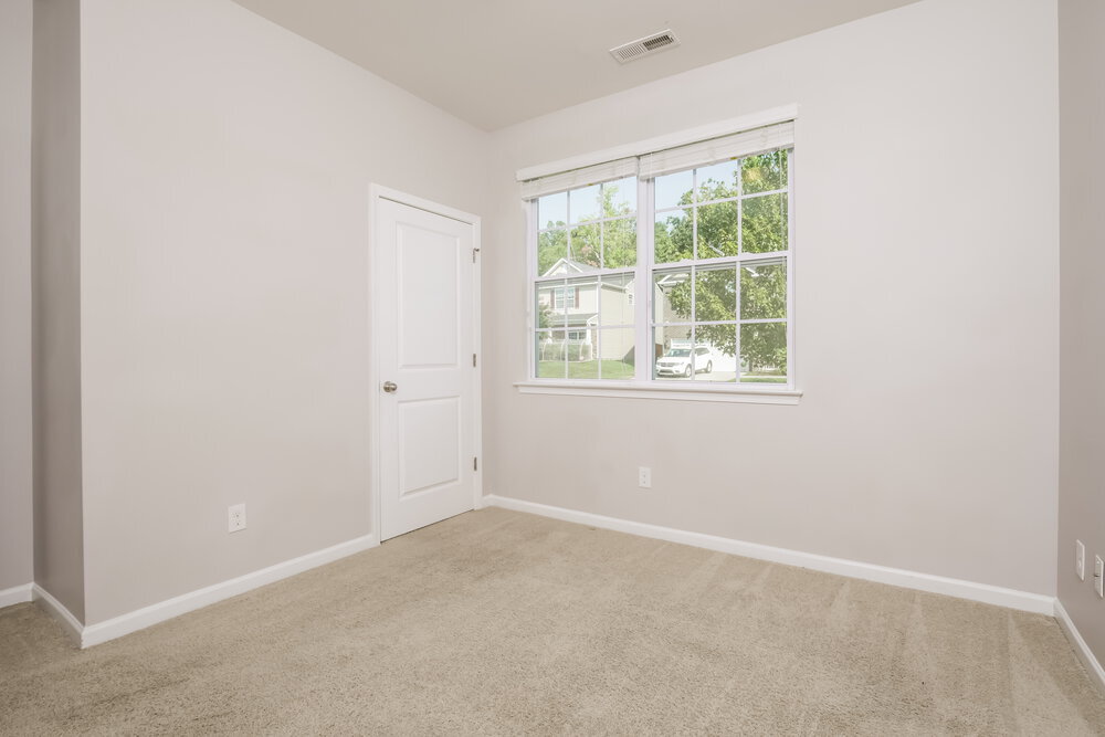 Building Photo - 621 Rose Mallow Dr