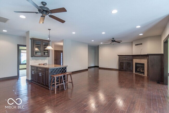 Building Photo - 3000 E County Rd 350 S