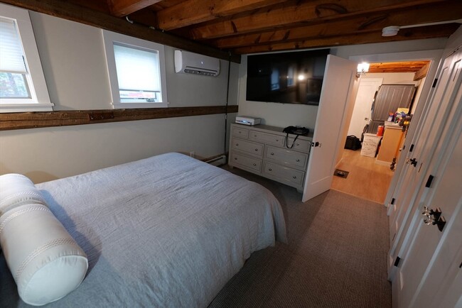 Building Photo - 23 Winter St