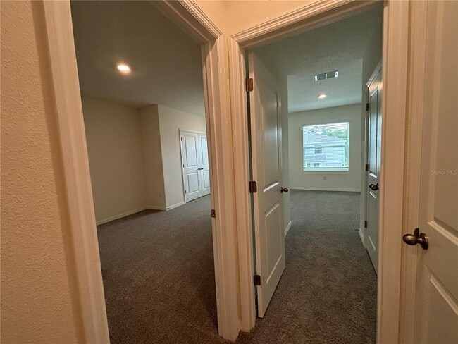 Building Photo - 11147 Crescent Deer Dr