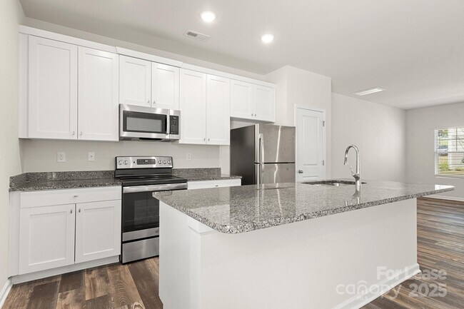 Building Photo - 117 Dogwood Vlg Trl