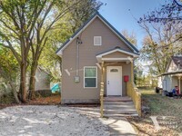 Building Photo - Small 2 Bedroom, 1 Bathroom Home in Grant ...