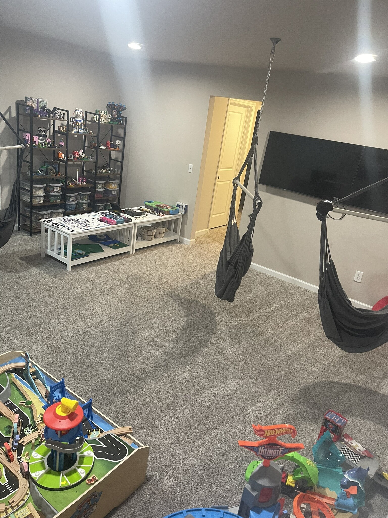 Building Photo - 126 Oasis Dr