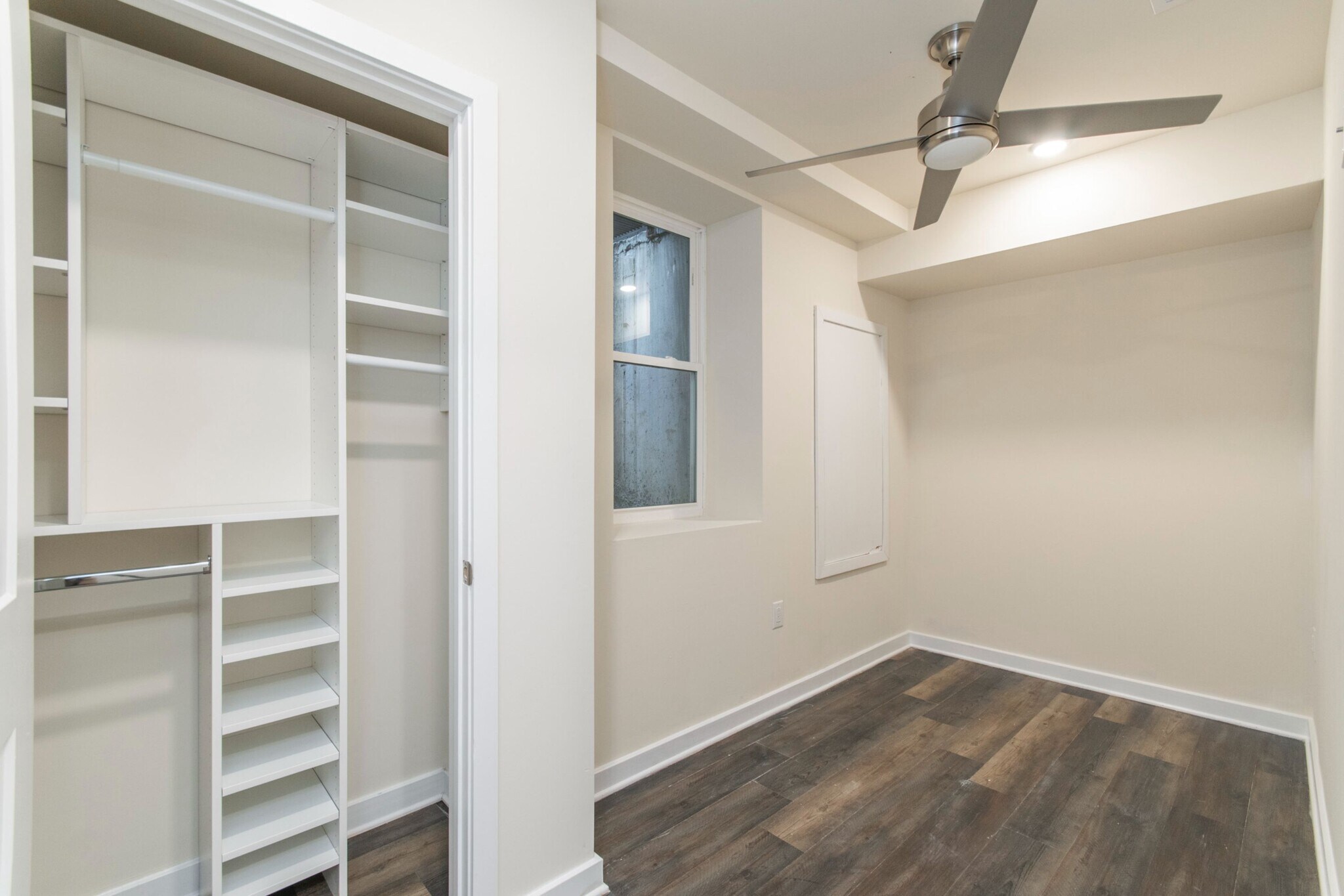 Building Photo - 1330 N 15th St