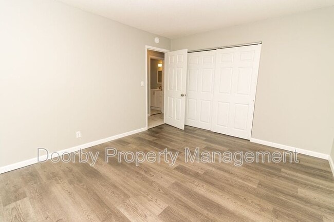Building Photo - 7484 Austin Dr